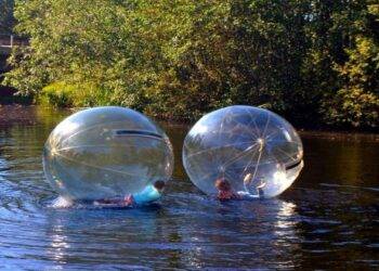 How to Enjoy Zorbing in Kameymall